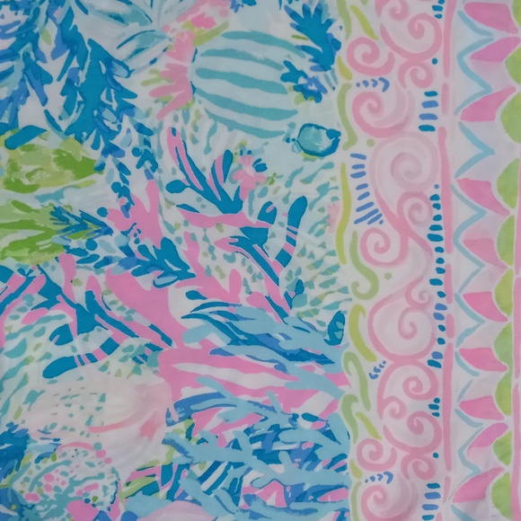 🌊HTF Lilly Pulitzer🌊 - Katia Short - Picture 4 of 15